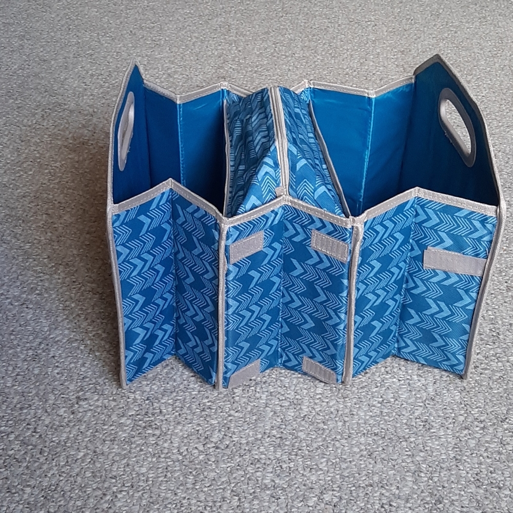 New Design Shop Warehouse Collapsible Organizer. - Picture 2 of 9